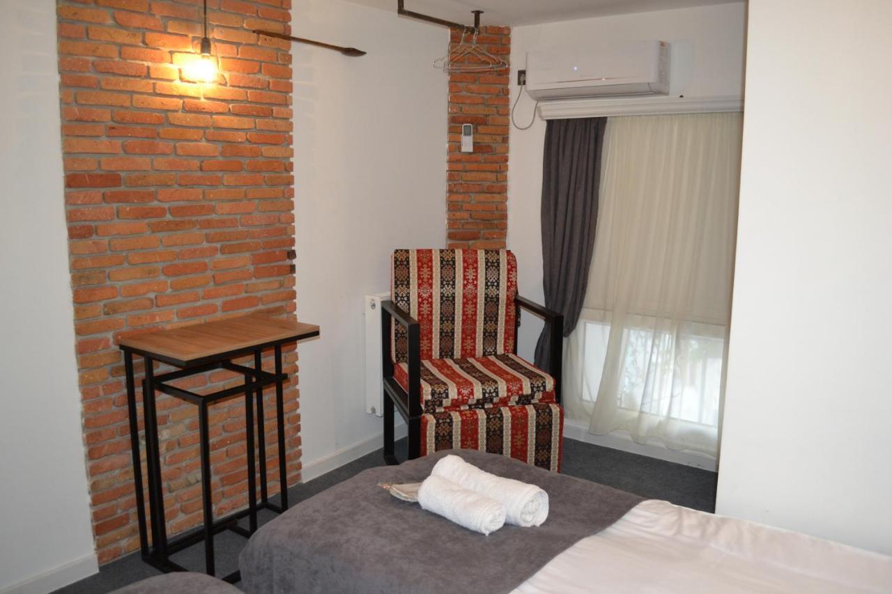 Hotel Baratashvili 12 تبليسي المظهر الخارجي الصورة