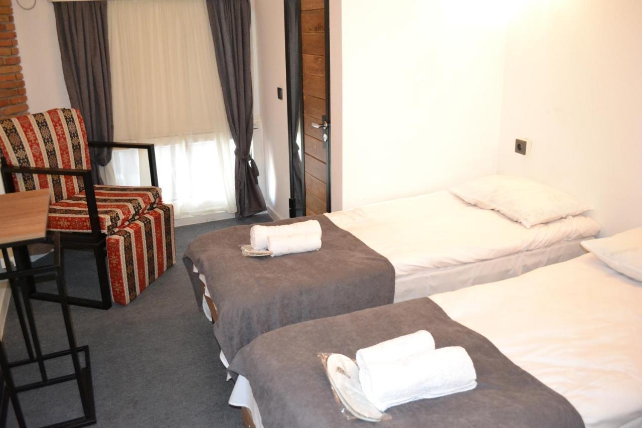 Hotel Baratashvili 12 تبليسي المظهر الخارجي الصورة